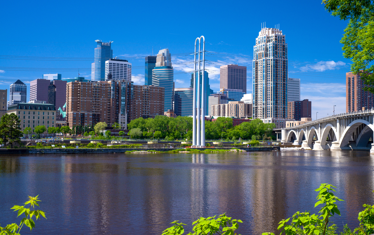 mississippi river, minneapolis skyline